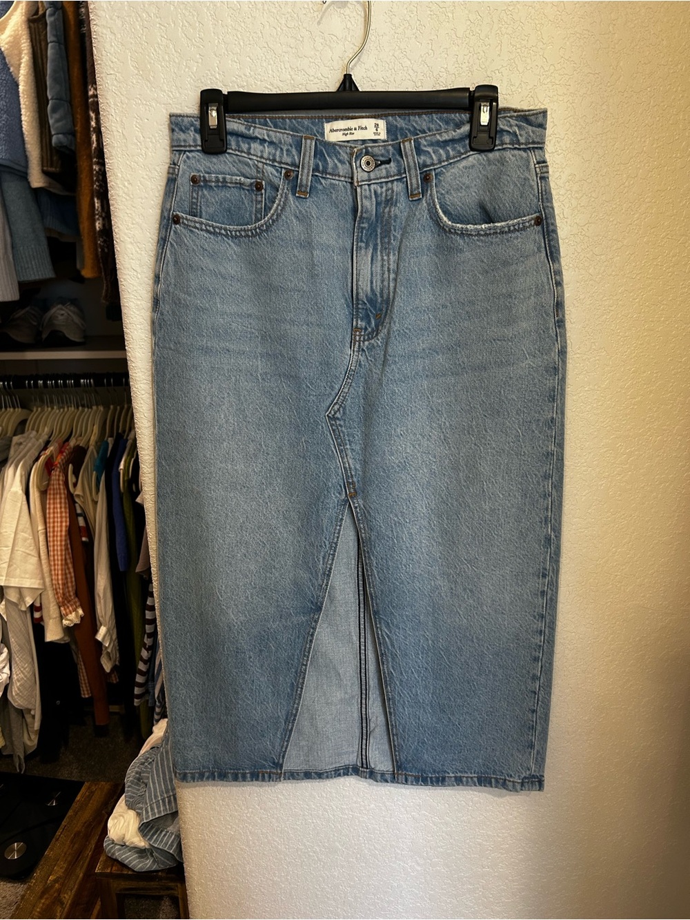 Abercrombie & Fitch Light Wash Denim Pencil Skirt